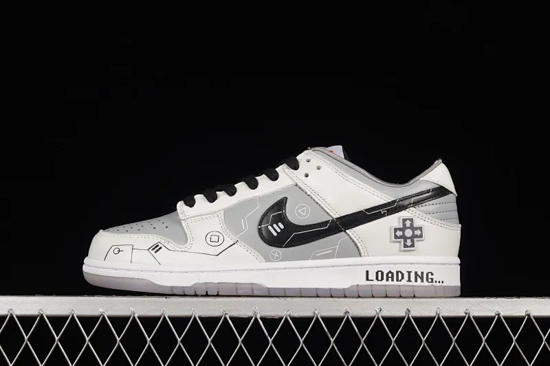 All categories Nk SB Dunk series Nk SB Dunk Low low-top sneakers pure original version Nk Dunk low "Video Game" video game theme SB smashing backboard fashion casual sneakers DD1768-400